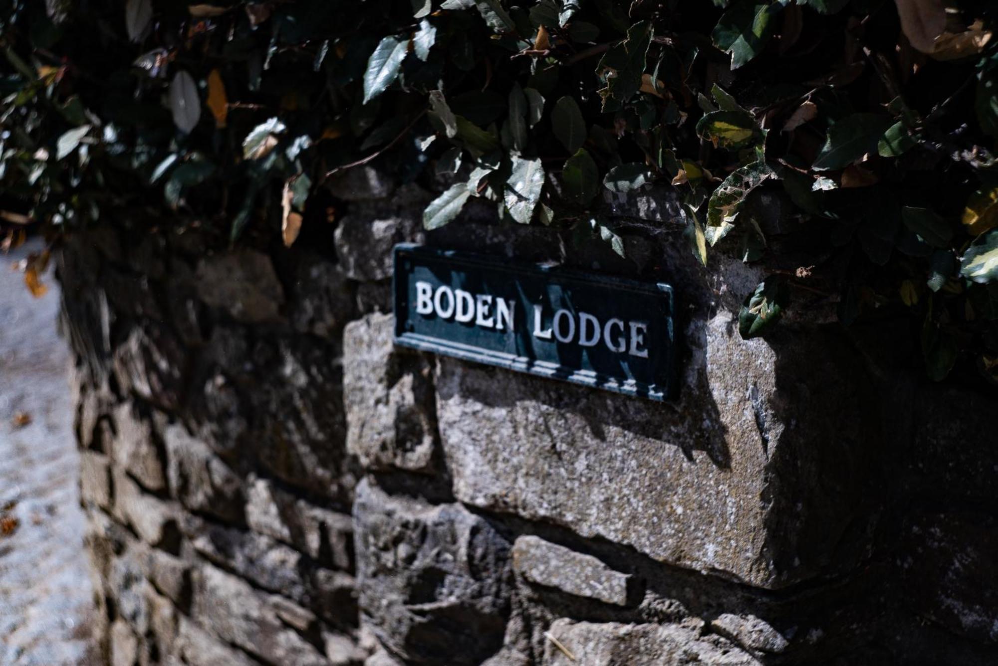 The Lodge At Bodenlodge Malahide Exterior foto